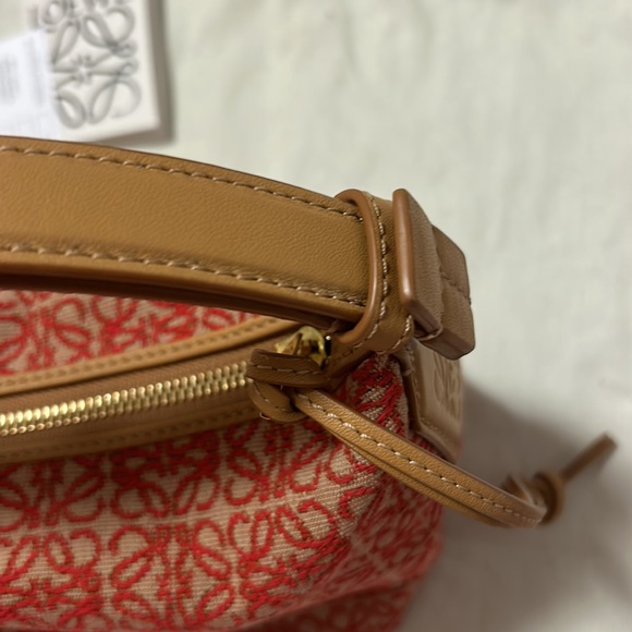 Loewe Small Cubi Bag in Anagram jacquard and calfskin - Picture 3 of 7